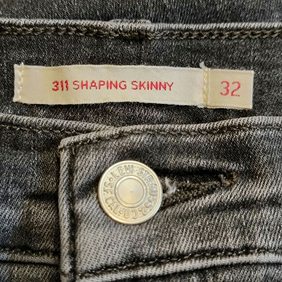 Levi's 311 Shaping Skinny Mid Rise Stretch Black Premium Denim Jean Size 32 - Picture 11 of 16